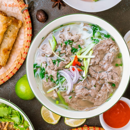 Bí Quyết Nấu Phở Bò Ngon